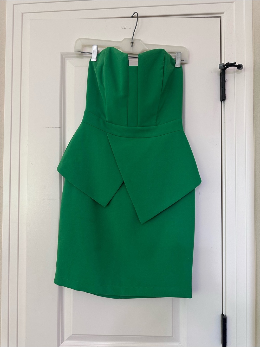 Adelyn Rae Strapless Peplum Dress in Emerald Green